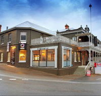 Deloraine Hotel Restaurant - Accommodation in Surfers Paradise