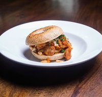 Famished on Frasers - Accommodation in Surfers Paradise