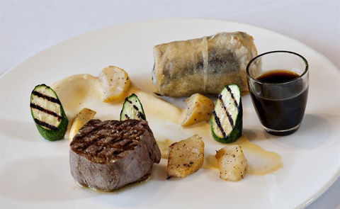 Other Side Of The Moon Restaurant - Accommodation in Surfers Paradise 4
