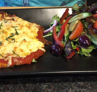 Olive  Oscar's Pasta and Schnitz - Accommodation in Surfers Paradise