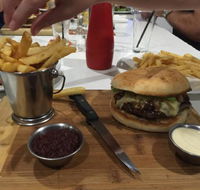 Southerlys Harbour View Bar  Restaurant - Accommodation in Surfers Paradise