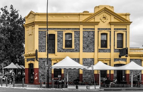 The Colonist Hotel - Accommodation in Surfers Paradise 0