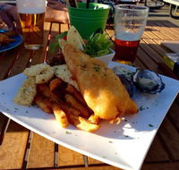 The Lighthouse Wharf Hotel - Accommodation in Surfers Paradise