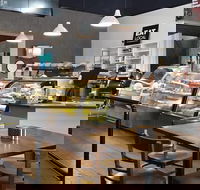 D  M's Bakery Cafe - Accommodation in Surfers Paradise