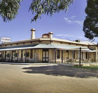 Standpipe Golf Motor Inn - Accommodation in Surfers Paradise