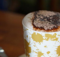 Conversations  Elbow Hill - Accommodation in Surfers Paradise