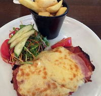 Arundel Tavern - Accommodation in Surfers Paradise