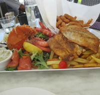 Sunset Waterfront Cafe Bar  Grill - Accommodation in Surfers Paradise