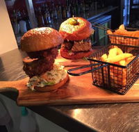 Sandy's Bar and Grill - Accommodation in Surfers Paradise
