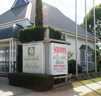 Squires A La Carte - Accommodation in Surfers Paradise