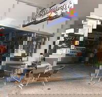 Malaga's Cafe - Accommodation in Surfers Paradise
