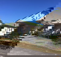 Miriam Vale Hotel Kitchen - Accommodation in Surfers Paradise