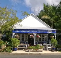 The Blue and White Teapot Cafe - Accommodation in Surfers Paradise