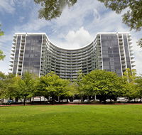 Astra Canberra Manhattan - Accommodation in Surfers Paradise