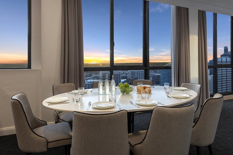 Meriton Suites Pitt Street - Accommodation in Surfers Paradise 3