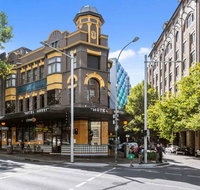 Hotel Harry an Ascend Hotel - Accommodation in Surfers Paradise