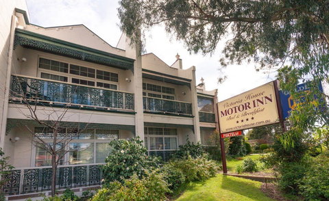 Victoria House Motor Inn - Accommodation in Surfers Paradise 0