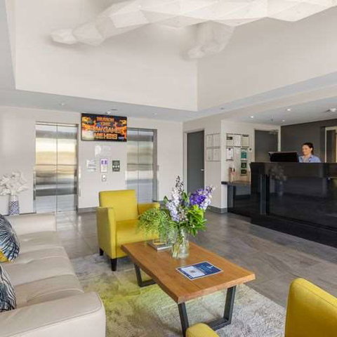 H on Mitchell Apartment Hotel - Accommodation in Surfers Paradise 0