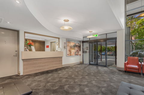 The Airport International Motel - Accommodation in Surfers Paradise 2
