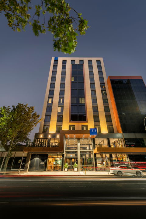 TRYP By Wyndham Pulteney Street - Accommodation in Surfers Paradise 2