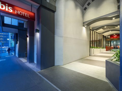 Ibis Hotel - Accommodation in Surfers Paradise 0