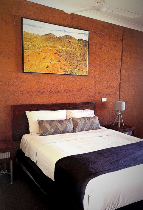 Gidgee Inn - Accommodation in Surfers Paradise 1
