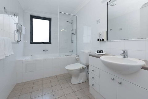 Leisure Inn Spires - Accommodation in Surfers Paradise 1