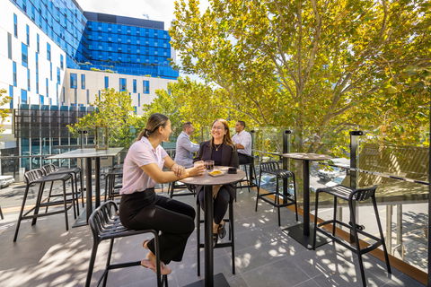 TRYP By Wyndham Pulteney Street - Accommodation in Surfers Paradise 1
