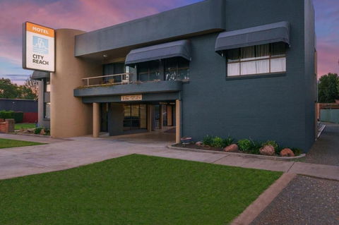 City Reach Motel - Accommodation in Surfers Paradise 0