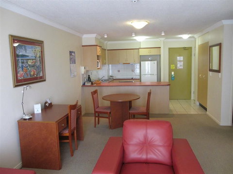 Springwood Tower Apartment Hotel - Accommodation in Surfers Paradise 8