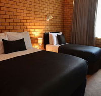 Avondel Motor Inn - Accommodation in Surfers Paradise