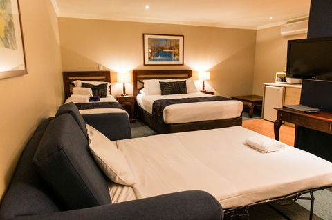 Wattle Grove Motel - Accommodation in Surfers Paradise 6