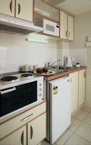 Astor Metropole & Apartment - Accommodation in Surfers Paradise 1