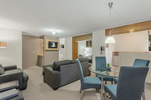 The Airport International Motel - Accommodation in Surfers Paradise 7