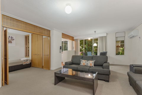 The Airport International Motel - Accommodation in Surfers Paradise 8