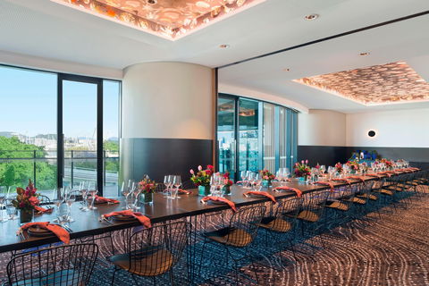 W Brisbane - Accommodation in Surfers Paradise 2