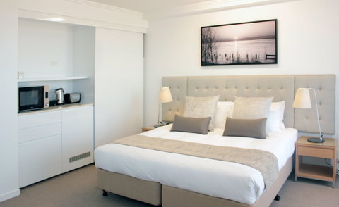 Direct Hotels - Pacific Sands - Accommodation in Surfers Paradise 3