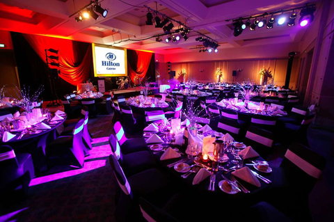 Hilton Cairns - Accommodation in Surfers Paradise 11