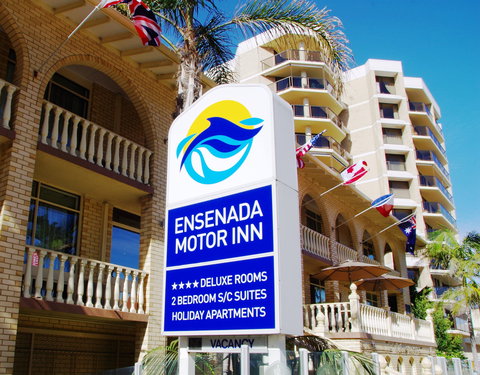 Ensenada Motor Inn - Accommodation in Surfers Paradise 0