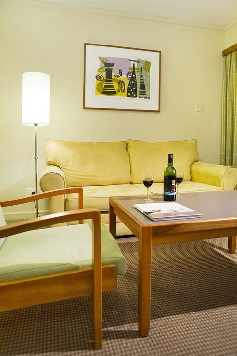 University House - ANU - Accommodation in Surfers Paradise 0