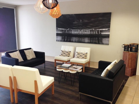 Pacific Suites Canberra - Accommodation in Surfers Paradise 6