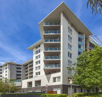 Pacific Suites Canberra - Accommodation in Surfers Paradise