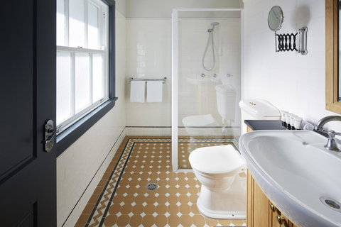 Brassey Hotel - Managed By Doma Hotels - Accommodation in Surfers Paradise 10