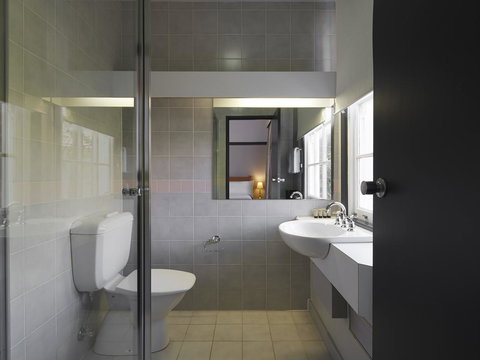 Brassey Hotel - Managed By Doma Hotels - Accommodation in Surfers Paradise 12