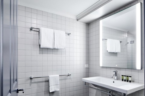 Brassey Hotel - Managed By Doma Hotels - Accommodation in Surfers Paradise 15