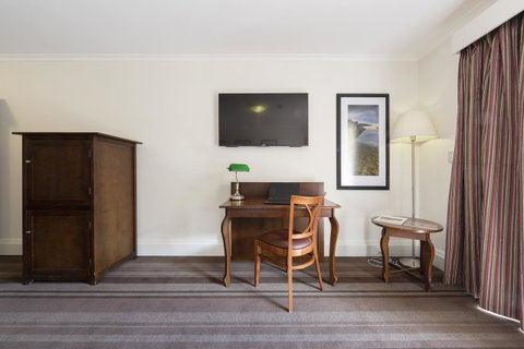 Mercure Canberra - Accommodation in Surfers Paradise 12