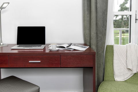 Abode Narrabundah - Accommodation in Surfers Paradise 9