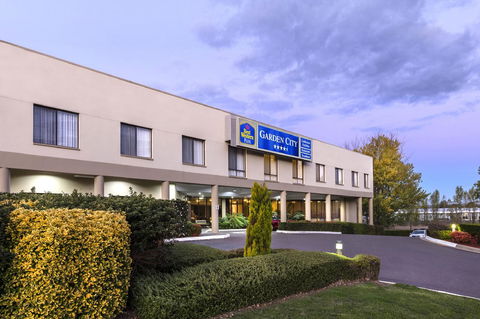 Garden City Hotel, Best Western Signature Collection - Accommodation in Surfers Paradise 2