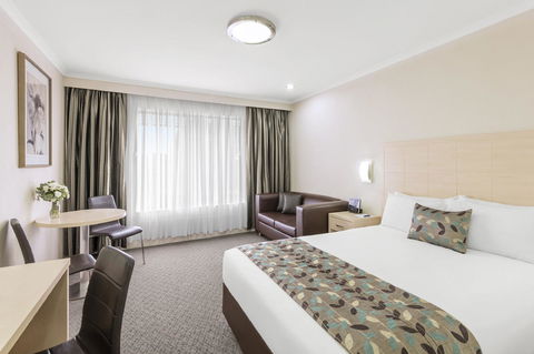 Garden City Hotel, Best Western Signature Collection - Accommodation in Surfers Paradise 6