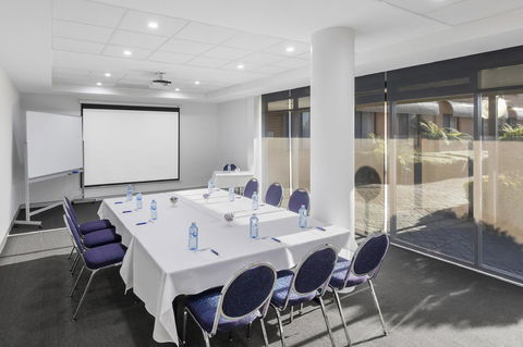 Garden City Hotel, Best Western Signature Collection - Accommodation in Surfers Paradise 23